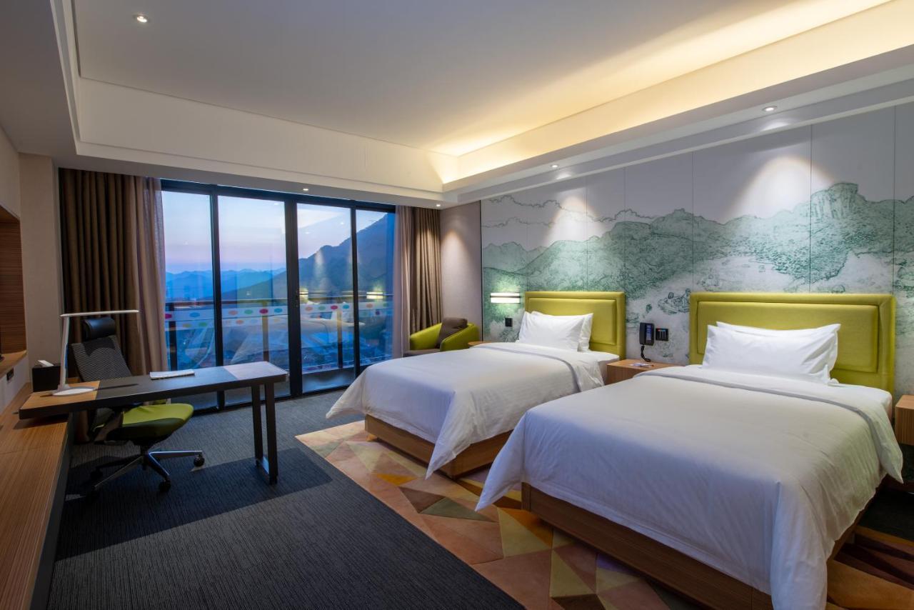 Hampton By Hilton Qingyuan Qingxin District Hotel Exterior foto
